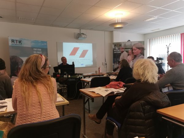 ERBJUDANDE! Handla och få en kurs värde 700 kr på köpet!