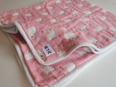 Strålningsskyddande Babyfilt RTK | Rosa med lamor | 95x105 