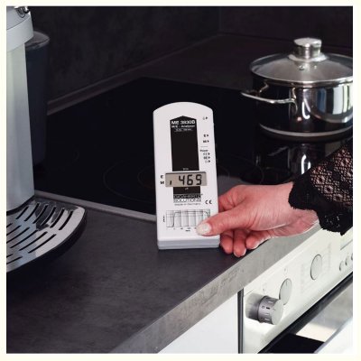 El- och magnetfältsmätare ME3830B